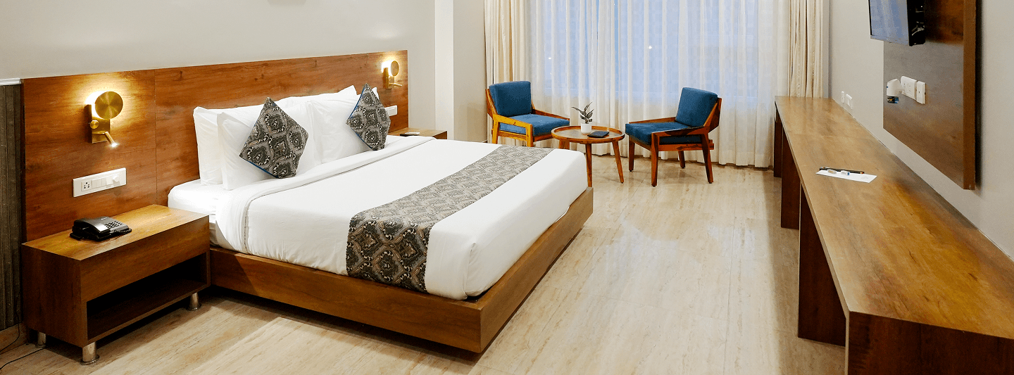 Book direct. <i class='text-p1'>Save 15%.</i>